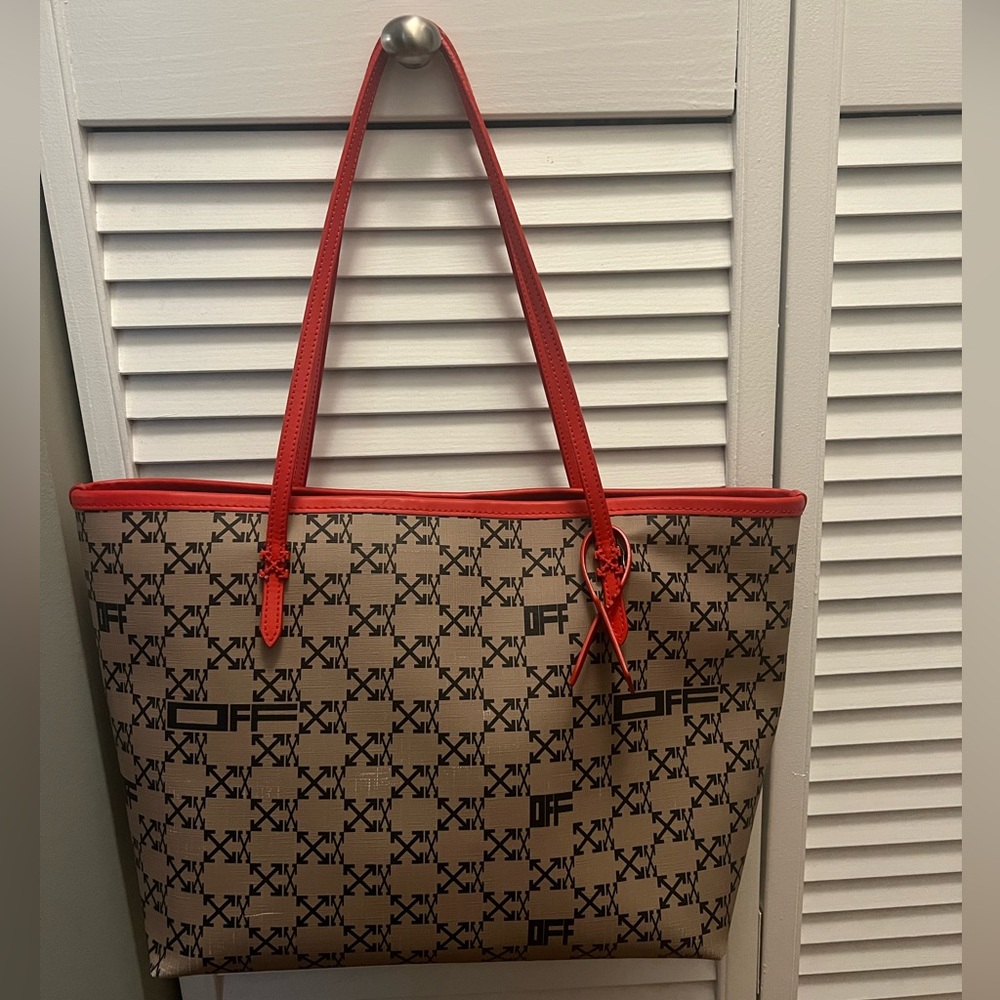 Off-White - Coated Canvas Arrow Print Day Off Tote Bag (Beige)